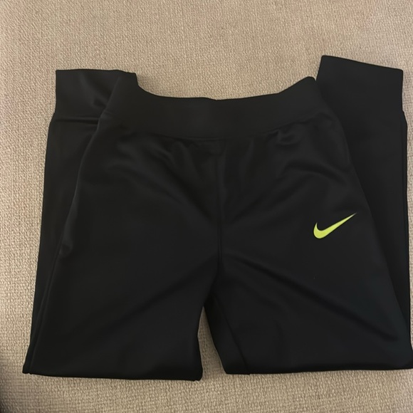 Nike Joggers 5-6T - Picture 1 of 2
